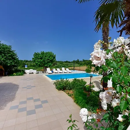 Ella 아파트 포레치