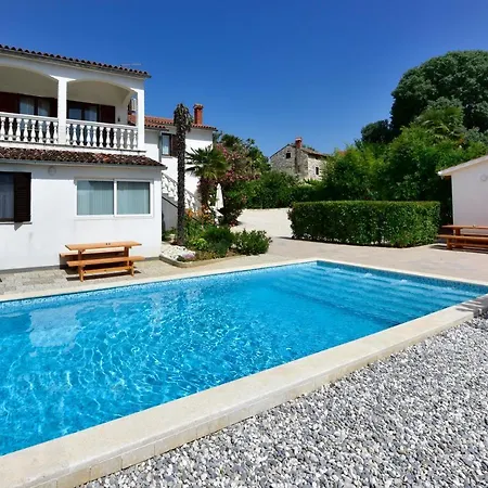 아파트 Ella 포레치