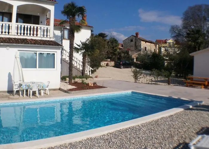 Ella * Porec