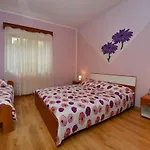 Ella Apartamento