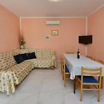 Ella Apartamento