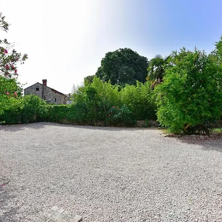Apartmán Ella *