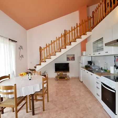 Ella * Porec