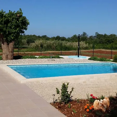 Apartment Ella Porec